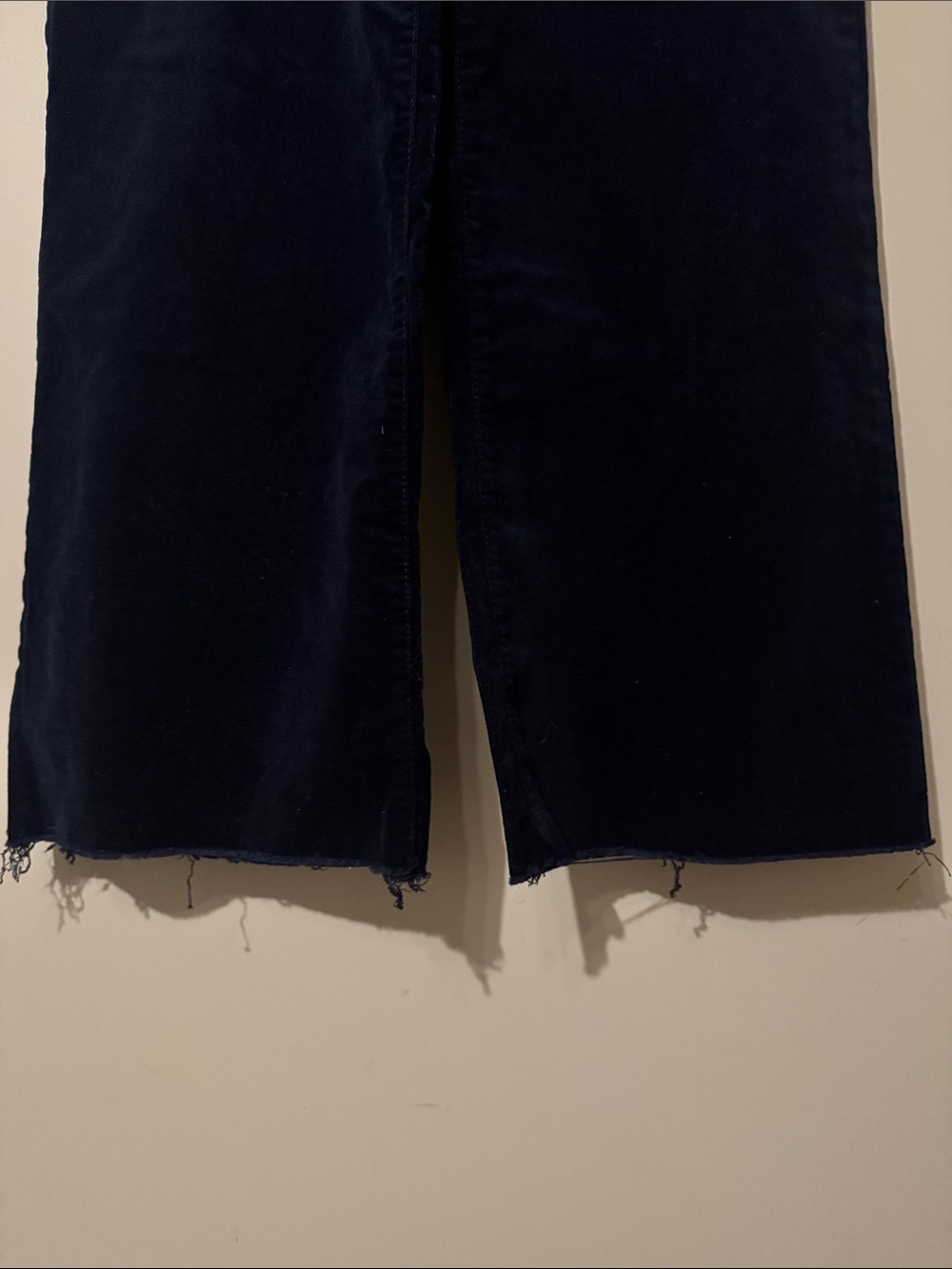 NWOT- KUT from the Kloth Meg Corduroy High-Rise Wide Leg, Navy, size 6 - Picture 7 of 12